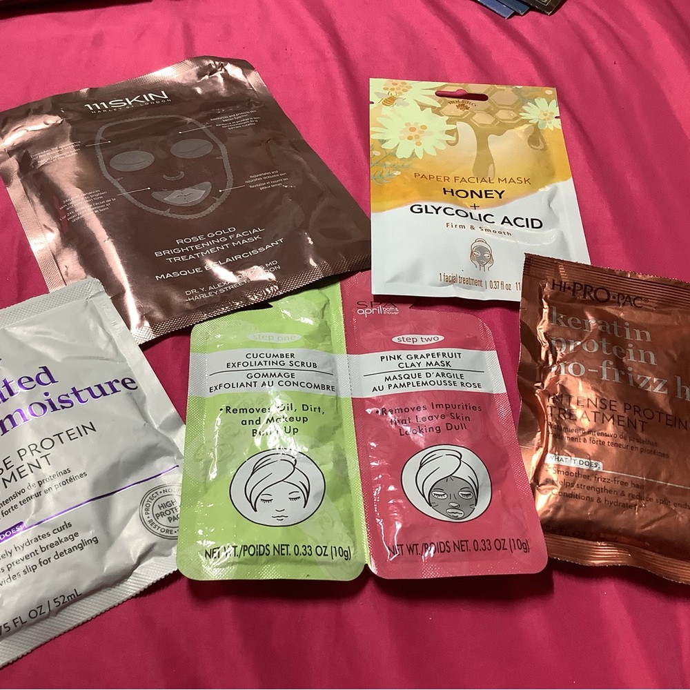 New mix packs of hair treatments and face masks